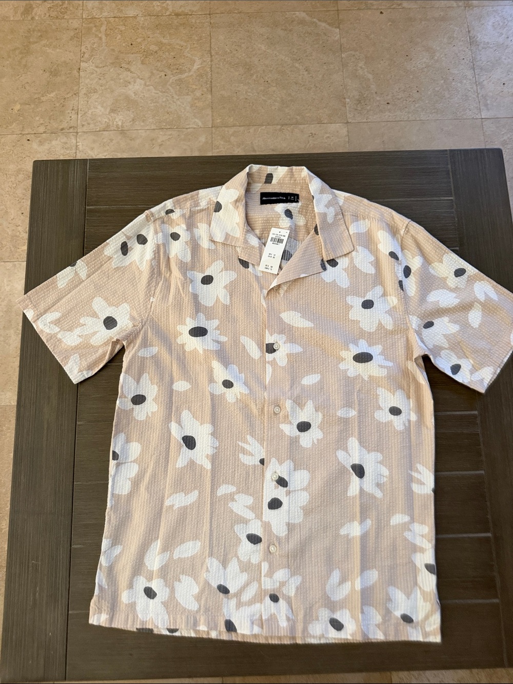 Abercrombie & Fitch Beige Short-Sleeve Floral Button-Down Shirt